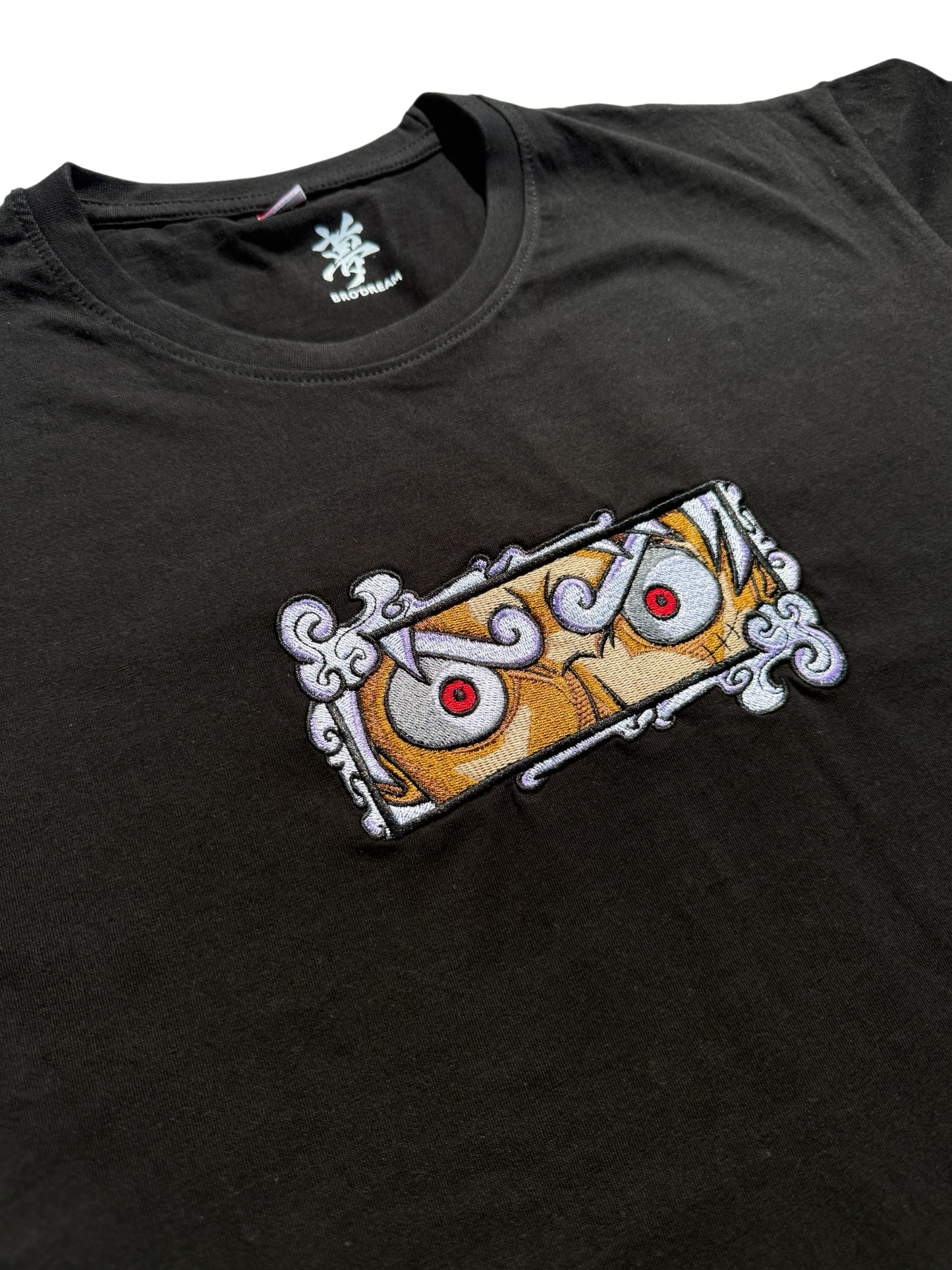 Tee-shirt Noir unisexe brodé - One Piece / Luffy