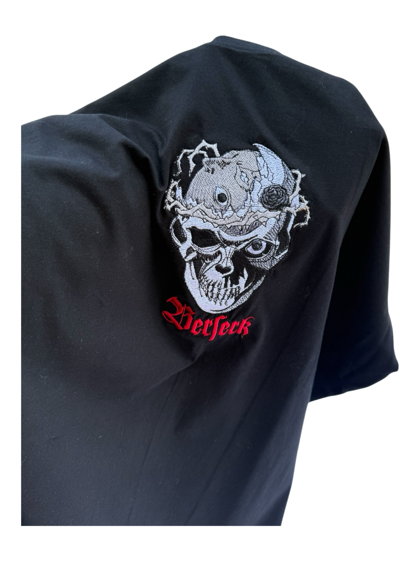 Tee-shirt Noir unisexe Berserk / Skull